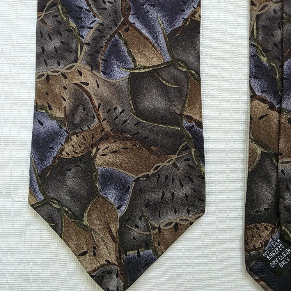 Christopher Reeve Collection Neck Tie 100% Silk Stonehenge Dana Reeve‎ USA - Picture 2 of 7